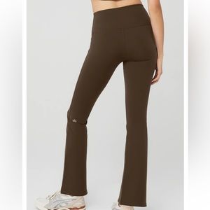 Alo Yoga Airbrush High-Waist 7/8 Bootcut Legging
